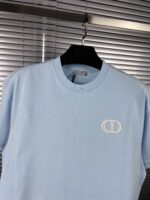 “Christian Dior” CD Icon Logo Embroidered Classic Fit T-Shirt (Бебешко Синьо) - Image 2